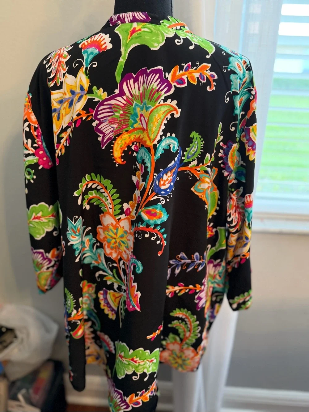 Lauren Ralph Lauren Black Floral Print Blouse with Bright Accents - Picture 5 of 6